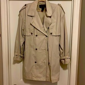 Eddie Bauer trench coat color khaki. Size large and a silky lining.